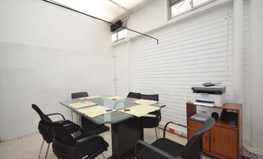 casa en arriendo en la castellana. Cod A479191