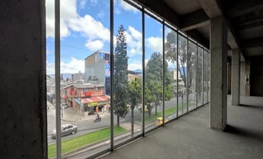 edificio en arriendo en normandía. Cod A700406