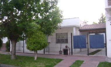 Casa  en Venta Villa Luzuriaga / La Matanza (A001 2172)