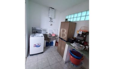 VENTA DE CASA CON PISCINA EN BRISAS DEL GOLF $260,000 #528