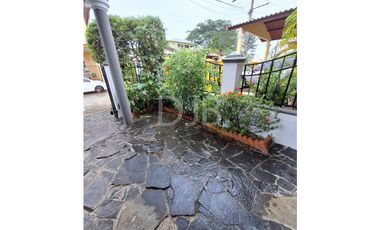 VENTA DE CASA CON PISCINA EN BRISAS DEL GOLF $260,000 #528