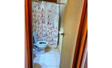 CASA EN VENTA  EN LAS LOMAS CON AMPLIO TERRENO