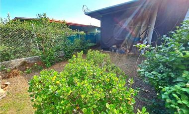 CASA EN VENTA  EN LAS LOMAS CON AMPLIO TERRENO