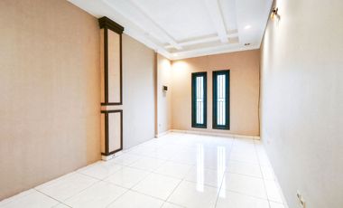 Rumah 3 Lt SHM Siap Huni 10 menit ke Mall Ciputra Cibubur J-39285