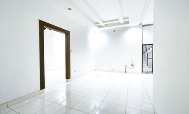 Rumah 3 Lt SHM Siap Huni 10 menit ke Mall Ciputra Cibubur J-39285