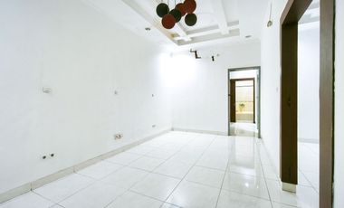 Rumah 3 Lt SHM Siap Huni 10 menit ke Mall Ciputra Cibubur J-39285