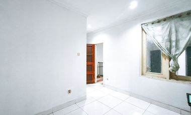 Rumah 3 Lt SHM Siap Huni 10 menit ke Mall Ciputra Cibubur J-39285