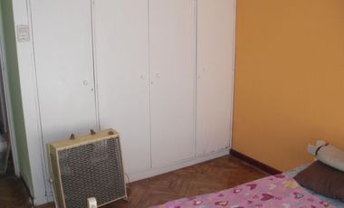 CASA MULTIFAMILIAR CON 4 DORMITORIOS, 2 BAÑOS PATIO CON PARRILLA. PLANTA ALTA A TERMINAR.