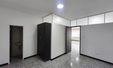 oficina en arriendo en alto prado. Cod A2592