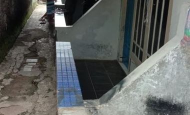 Kontrakan 3 pintu strategis di M Kahfi 1 Jak Sel