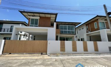 2 storey modern tropical style house for sale