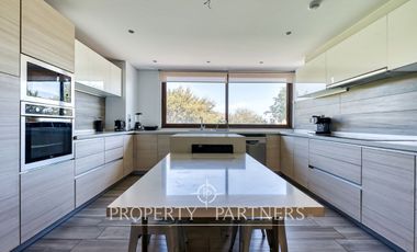 Departamento en primer piso con jardín, Piedra Roja