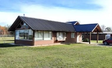 PARCELA 6928 M2 EN COND., CASA 222 M2 4D 3B, A 4 KM VILLARRICA, 1 KM COL. OXFORD