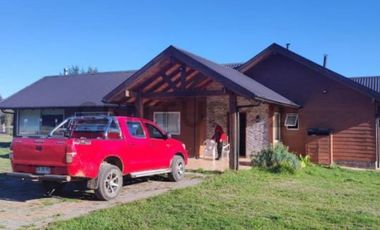 PARCELA 6928 M2 EN COND., CASA 222 M2 4D 3B, A 4 KM VILLARRICA, 1 KM COL. OXFORD