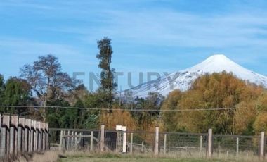 PARCELA 6928 M2 EN COND., CASA 222 M2 4D 3B, A 4 KM VILLARRICA, 1 KM COL. OXFORD