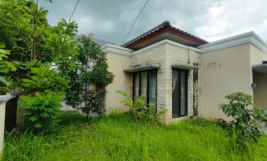 Rumah SHM Luas di Bogor 7 Menit ke RS Hermina Dibantu KPR J-39384