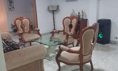 SE VENDE EXCELENTE CASA EN LOS ALCÁZARES CON RENTA, MANIZALES