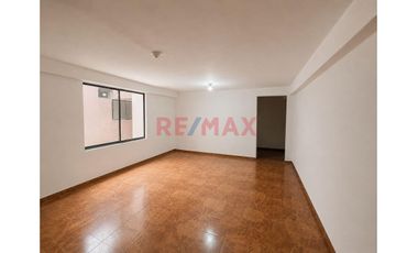 Venta Casa Comercial 2 Pisos Calle Union Trujillo