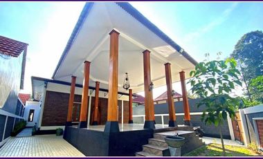 PERDANA VILLA MENAWAN DI KAWASAN PRAMBANAN