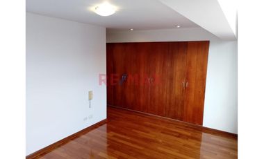 Se Alquila Departamento De 3 Habitaciones + Estudio En Velasco Astete Con Caminos Del Inca