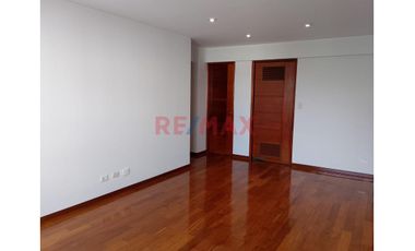Se Alquila Departamento De 3 Habitaciones + Estudio En Velasco Astete Con Caminos Del Inca