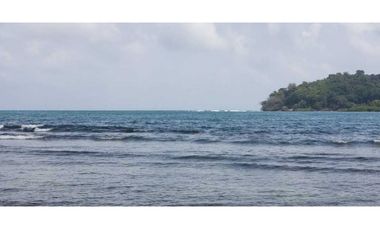 Terreno En Venta Frente Al Mar En Puerto Lindo