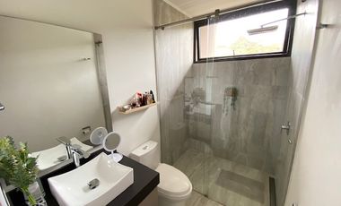 casa en arriendo en la calera. Cod A4852