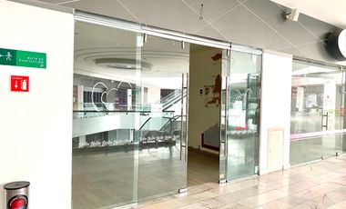Venta Local / Consultorio FIFTY DOCTORS HOSPITAL San Manuel, zona Mirador