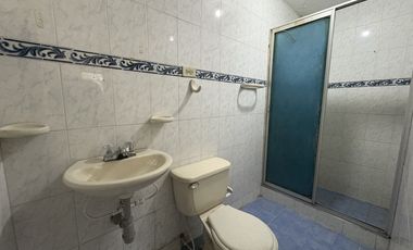 casa en arriendo en prados del norte. Cod A3593