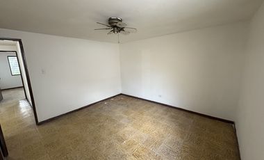 casa en arriendo en prados del norte. Cod A3593