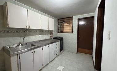 casa en arriendo en prados del norte. Cod A3593