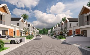 RUMAH 2 LANTAI DEKAT PINTU TOL KEBAKKRAMAT KARANGANYAR