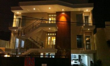 Rumah Murah Kos Dukuh Kupang Mewah 3 lantai 4,2 M