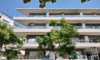 Edificio 2 rios en Tigre, Muy buen 2 ambientes con balcon terraza y parrilla, cochera, venta