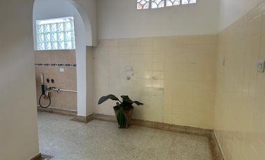 casa en arriendo en granada. Cod A108214