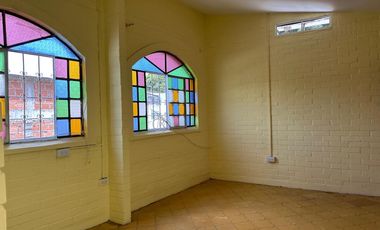 casa en arriendo en granada. Cod A108214