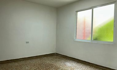 casa en arriendo en granada. Cod A108214