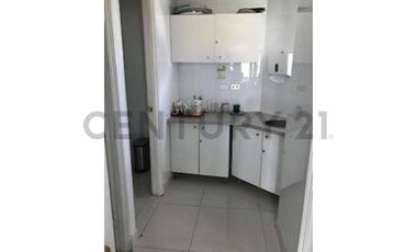 Vendo Espectacular Oficina en pleno Barrio El Golf