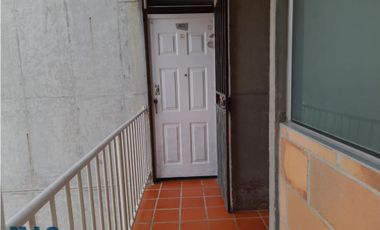 Apartamento económico en venta en Santa Rita Bell...(MLS#243914)