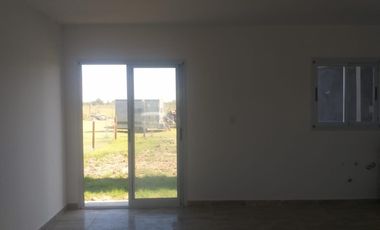 Venta de Excelente casa en Barrio cerrado Pedregales de San Vicente