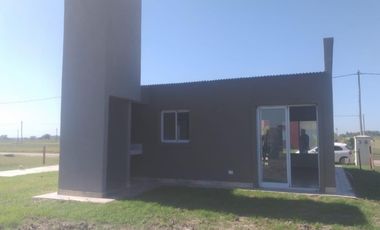 Venta de Excelente casa en Barrio cerrado Pedregales de San Vicente