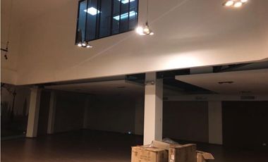 VENTA O ALQUILER EDIFICIO COMERCIAL 3 NIVELES