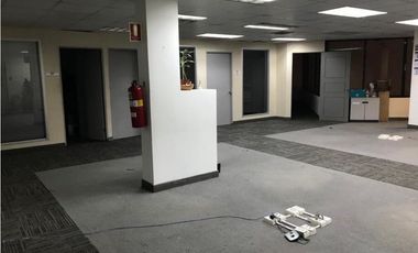 VENTA O ALQUILER EDIFICIO COMERCIAL 3 NIVELES