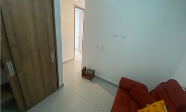 SE ARRIENDA APARTAMENTO AMOBLADO EN EL RODADERO SUR
