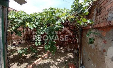casa en arriendo en el contento. Cod A2728