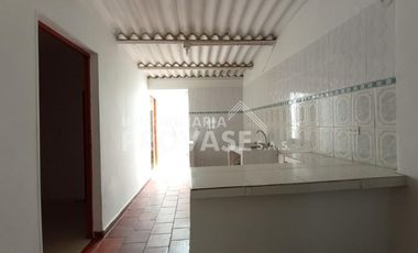 casa en arriendo en el contento. Cod A2728