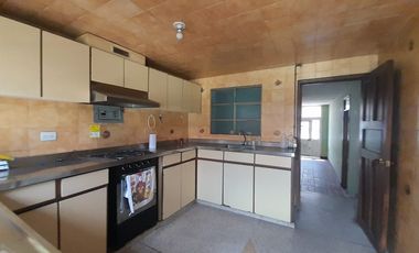 edificio en arriendo en carvajal. Cod A6595101