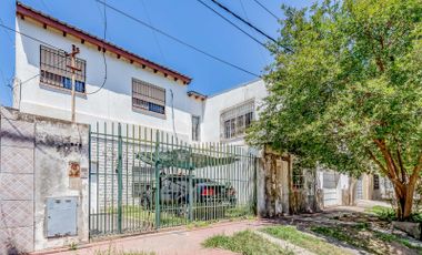 VENTA/PERMUTA - Casa 3 dormitorios, cochera y terraza - Sarmiento, Rosario