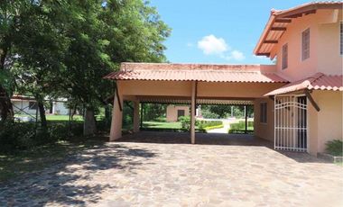 Casa con vista al mar, Playa Malibú, Nueva Gorgona