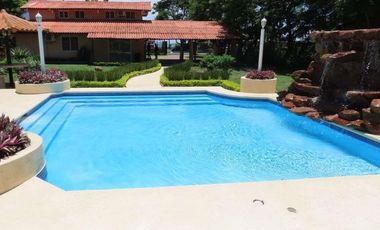Casa con vista al mar, Playa Malibú, Nueva Gorgona